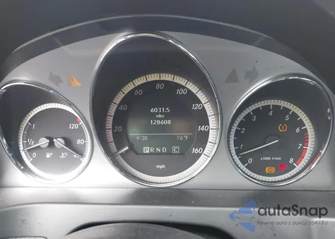 2010 Mercedes-Benz C 300 Luxury 4Matic/Sport 4Matic из США, поврежденный, VIN WDDGF8BB1AF434233